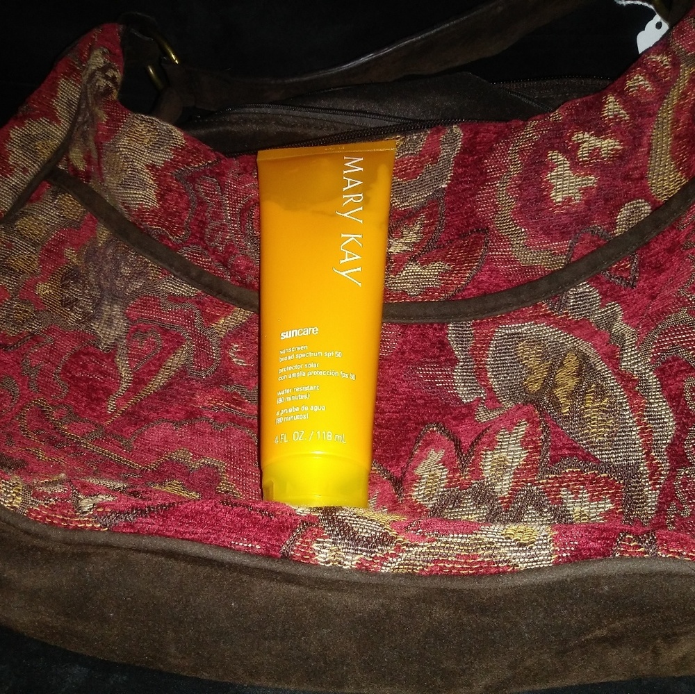 Classic Suede Shoulder handbag with cream